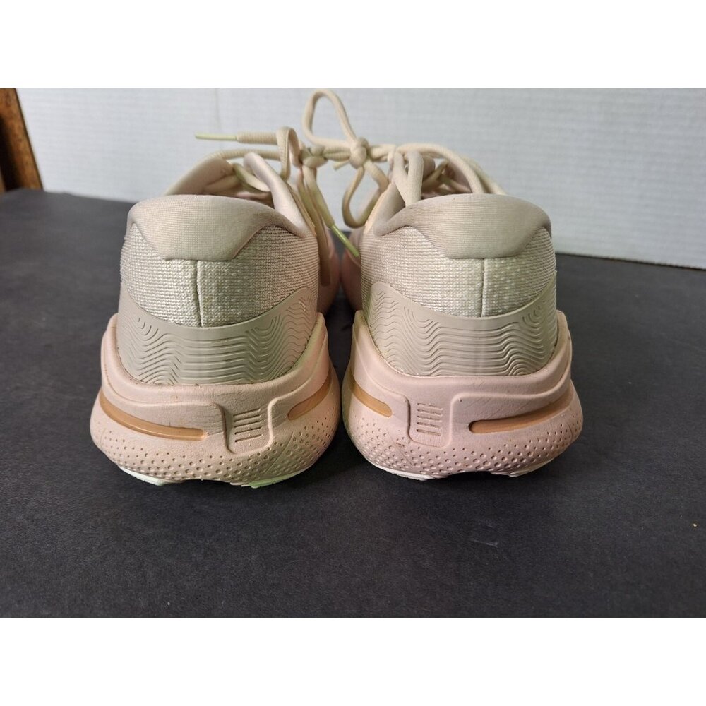 Brooks Ghost Max Womens Size 9 1203951B135 Pink Soles Athletic Shoes Sneakers - Picture 6 of 13